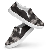 I'm's Curvy Queen Slip-On Canvas Shoes