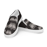 I'm's Curvy Queen Slip-On Canvas Shoes