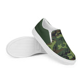 I'm's The Pink in This Camo World Slip-On Canvas Shoes