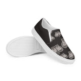 I'm's Curvy Queen Slip-On Canvas Shoes