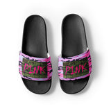 I'm's The Pink in This Camo World Slides