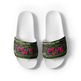 I'm's The Pink in This Camo World Slides