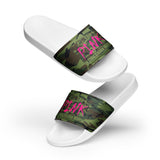 I'm's The Pink in This Camo World Slides