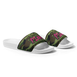 I'm's The Pink in This Camo World Slides